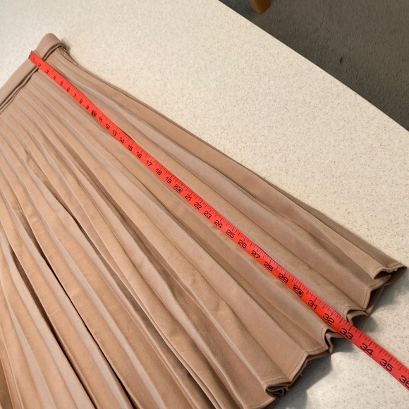 Zara Tan Pleated A-Line Skirt Women Size XXL - Picture 4 of 10